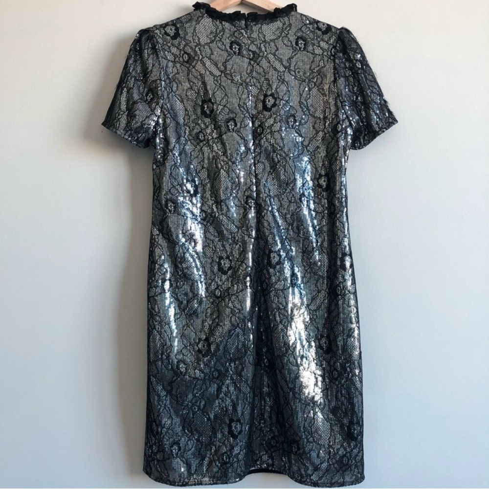 Michael Kors Shimmering Black Silver Sequin Dress
Women’s Size S - Picture 5 of 8